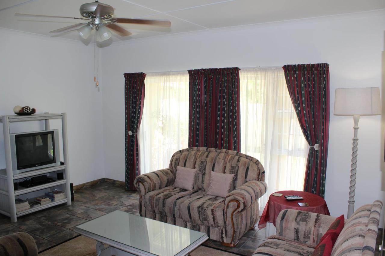 Van Biljon Cottage No Loadshedding Oudtshoorn Exterior foto
